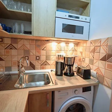 Smart Poienii شقة *