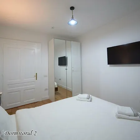 Smart Poienii شقة براشوف